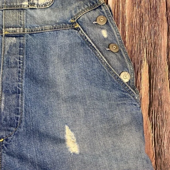 Woman’s 3X1 NY Overall Distressed Shorts- Made In USA - Size Medium - Picture 4 of 10